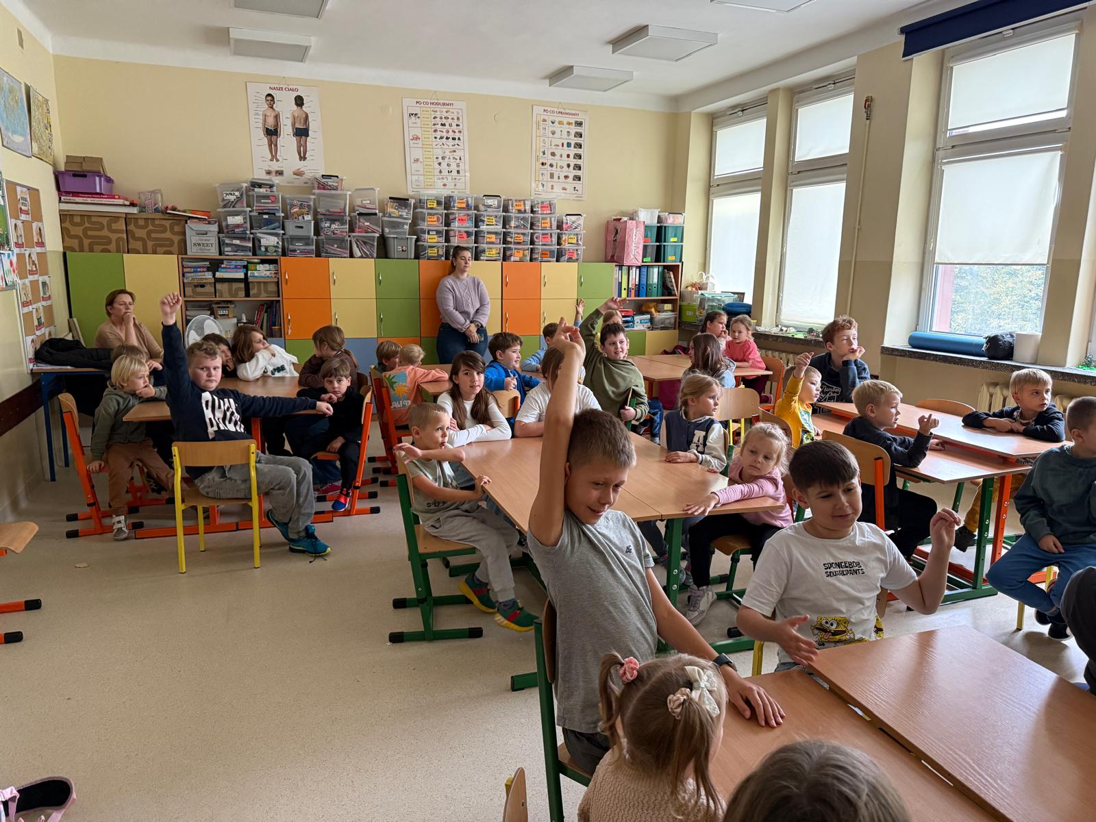 🌰 Trzeciaki i przedszkolaki – jesienna paczka przyjaciół!