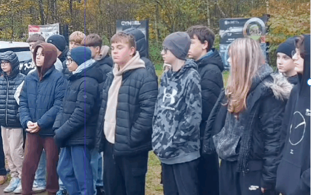 🎯 Ósmoklasiści na szkoleniu strzeleckim! 🔫