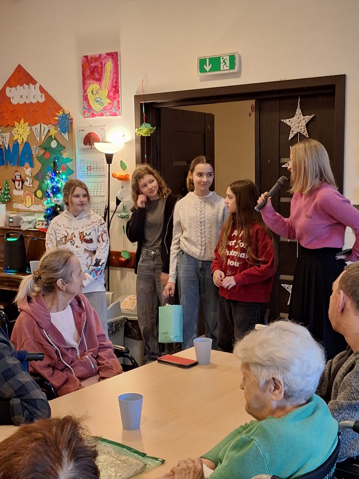 🎄 Świąteczna wizyta Samorządu Uczniowskiego 🎄