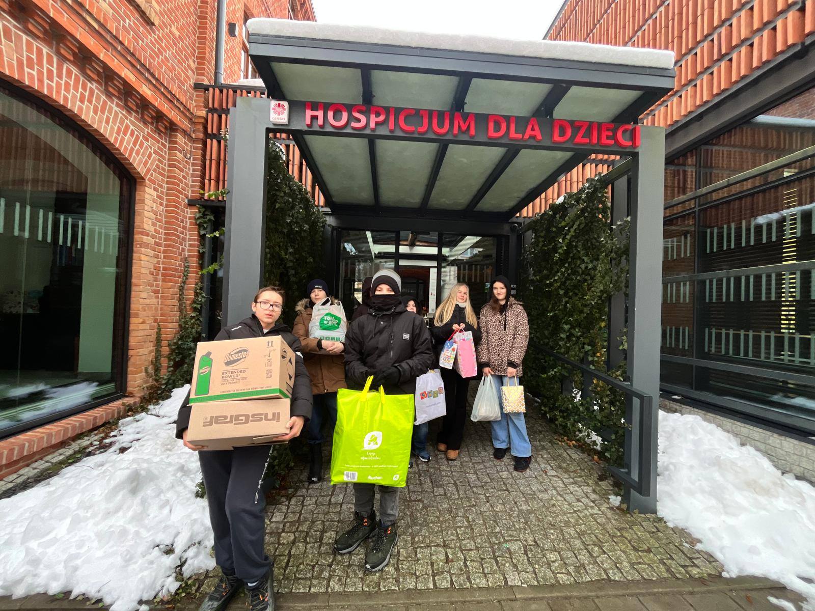 🎅💙 Mikołajkowe Dobro w drodze do Hospicjum! ✨